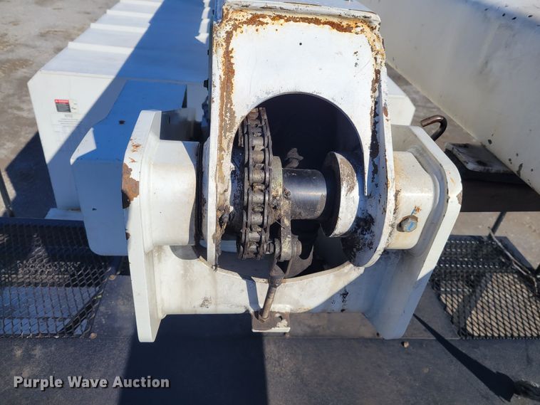 image for item KH9890 2008 GMC C7500  forestry bucket truck