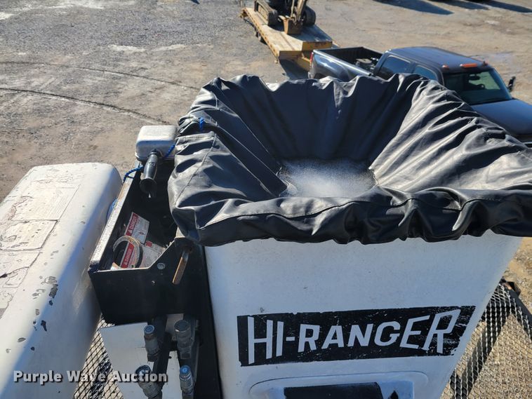 image for item KH9890 2008 GMC C7500  forestry bucket truck