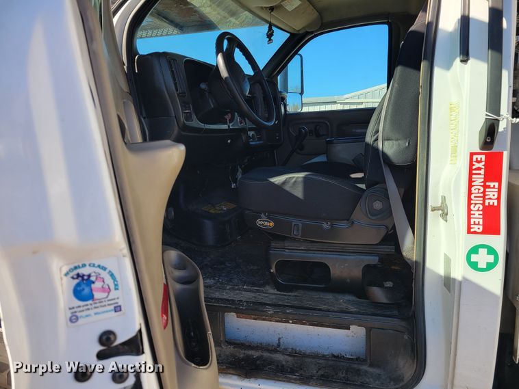 image for item KH9890 2008 GMC C7500  forestry bucket truck