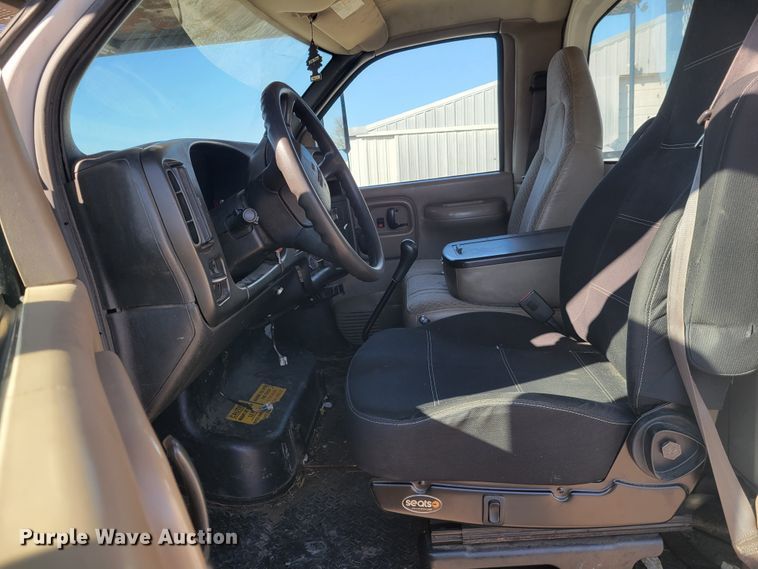 image for item KH9890 2008 GMC C7500  forestry bucket truck