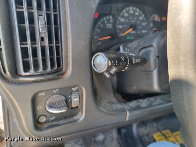 image for item KH9890 2008 GMC C7500  forestry bucket truck