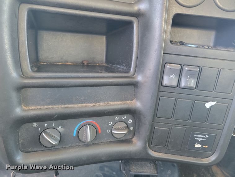 image for item KH9890 2008 GMC C7500  forestry bucket truck