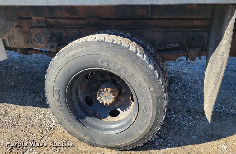 image for item KH9890 2008 GMC C7500  forestry bucket truck