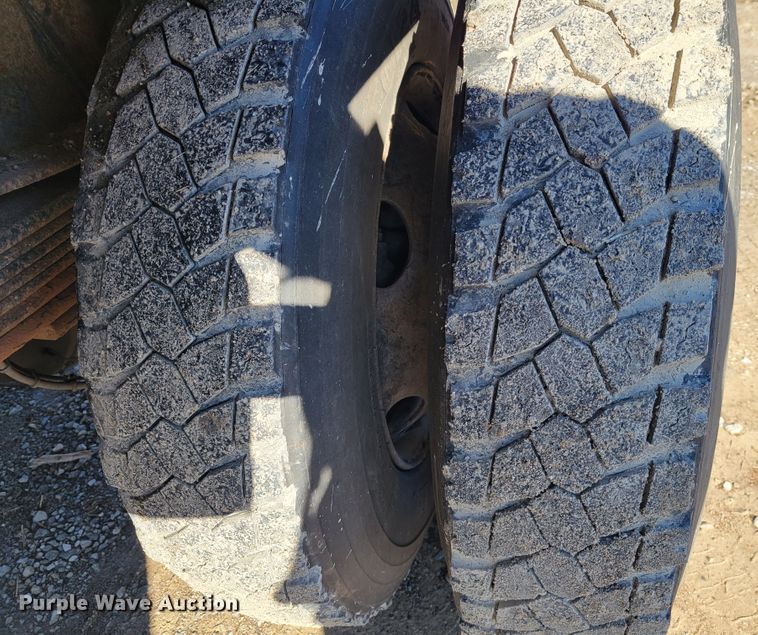 image for item KH9890 2008 GMC C7500  forestry bucket truck