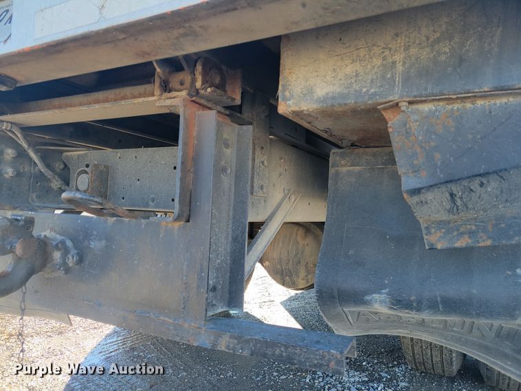 image for item KH9891 2006 GMC C7500  forestry bucket truck