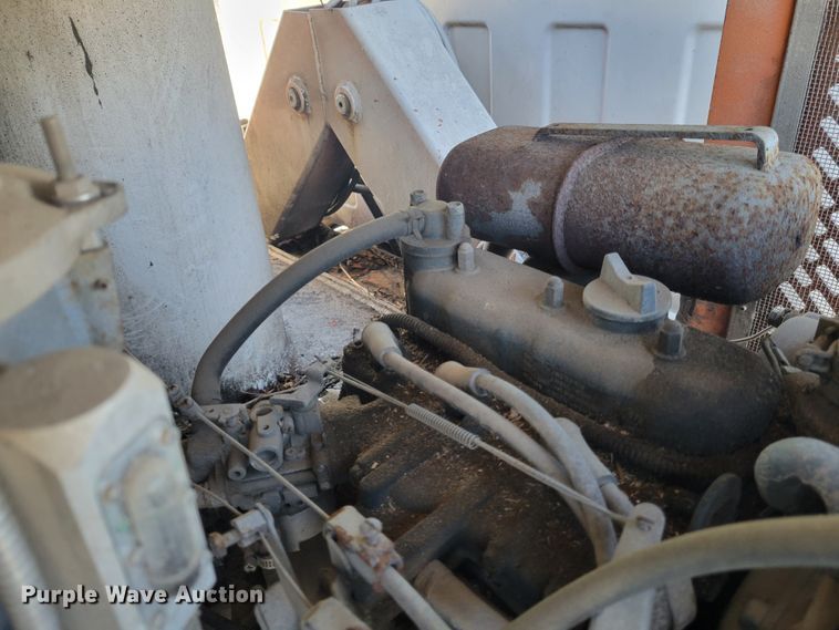 image for item KH9891 2006 GMC C7500  forestry bucket truck