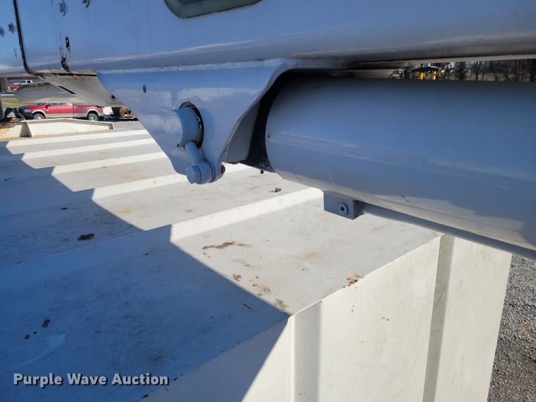 image for item KH9891 2006 GMC C7500  forestry bucket truck