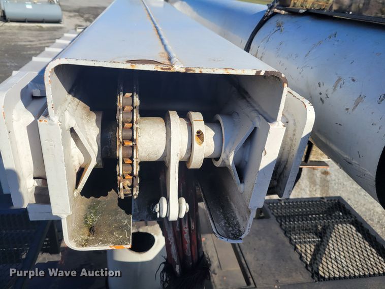 image for item KH9891 2006 GMC C7500  forestry bucket truck