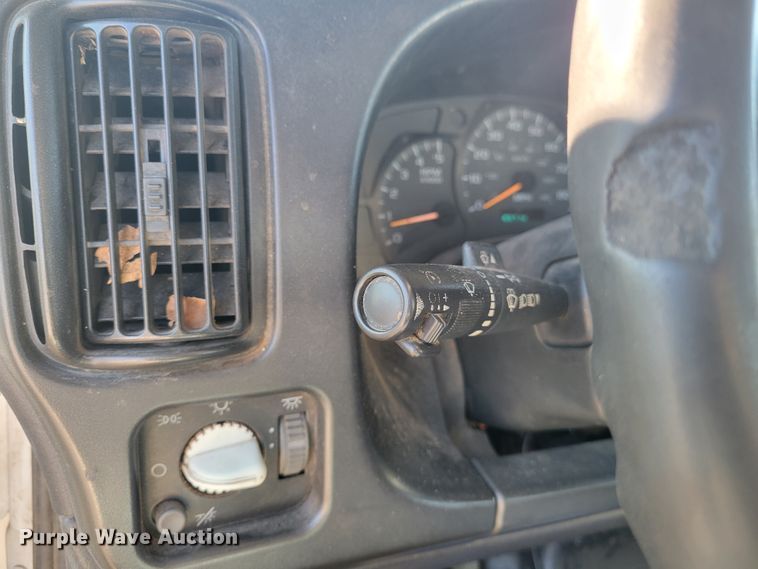 image for item KH9891 2006 GMC C7500  forestry bucket truck