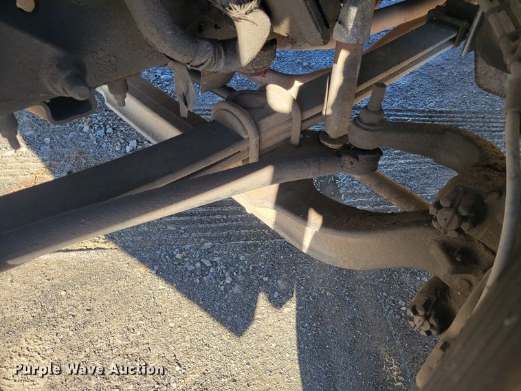 image for item KH9891 2006 GMC C7500  forestry bucket truck