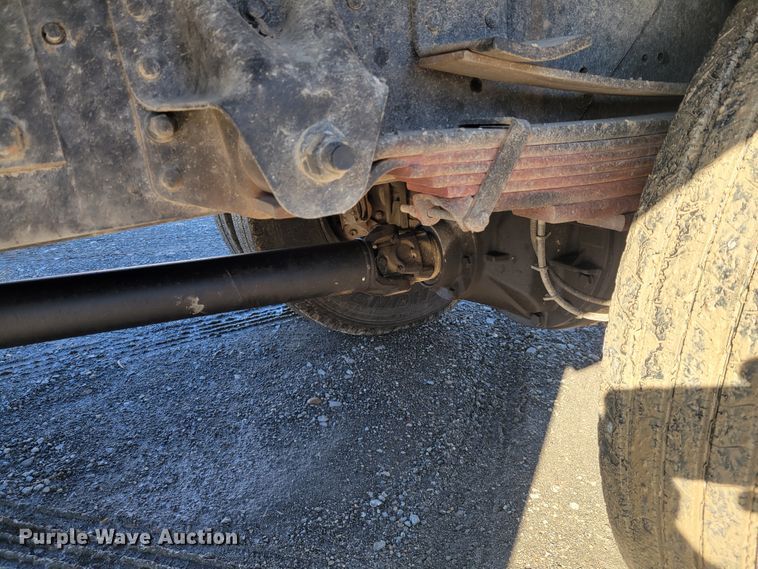 image for item KH9891 2006 GMC C7500  forestry bucket truck