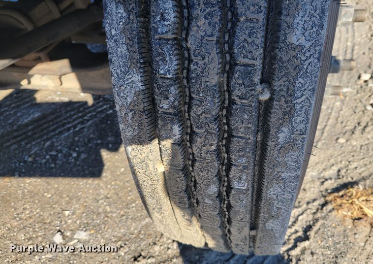 image for item KH9891 2006 GMC C7500  forestry bucket truck