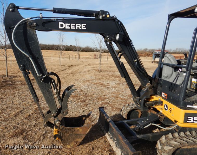 image for item KJ9515 2020 John Deere 35G  mini excavator