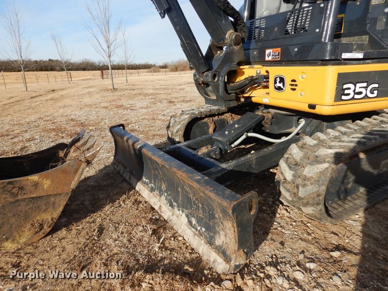image for item KJ9515 2020 John Deere 35G  mini excavator