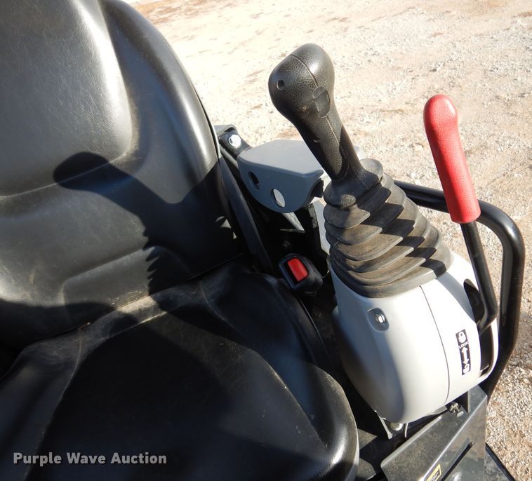 image for item KJ9515 2020 John Deere 35G  mini excavator