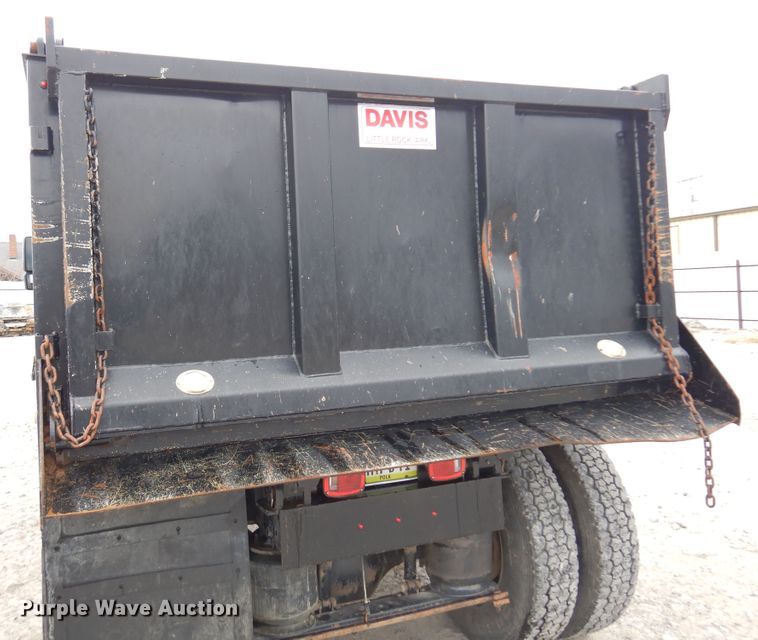 image for item KO9533 2007 International 7400  dump truck