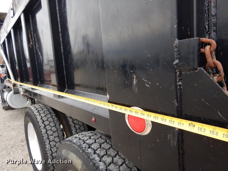 image for item KO9533 2007 International 7400  dump truck