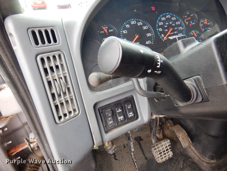 image for item KO9533 2007 International 7400  dump truck