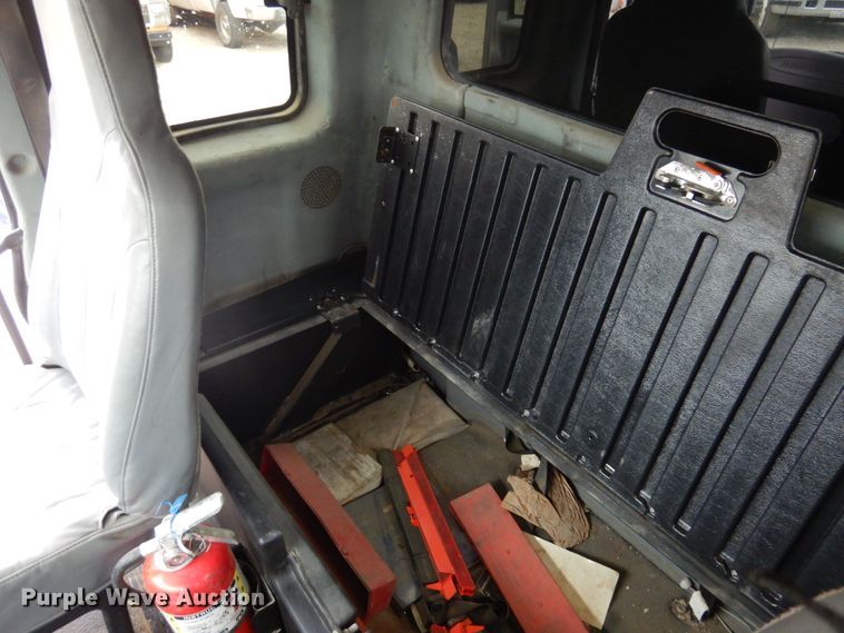 image for item KO9533 2007 International 7400  dump truck