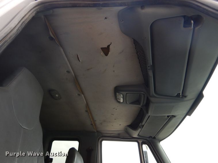 image for item KO9533 2007 International 7400  dump truck