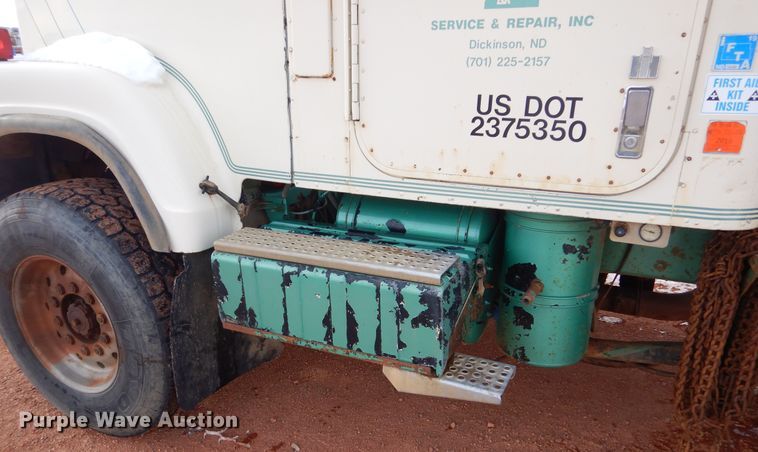 image for item KS9344 1981 International Transtar 4300  crane truck