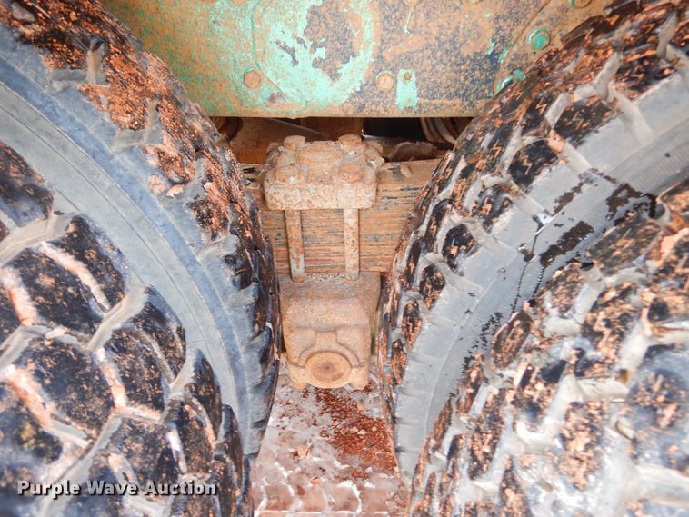 image for item KS9344 1981 International Transtar 4300  crane truck