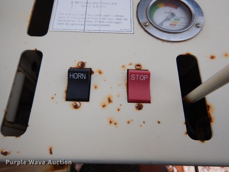 image for item KS9344 1981 International Transtar 4300  crane truck