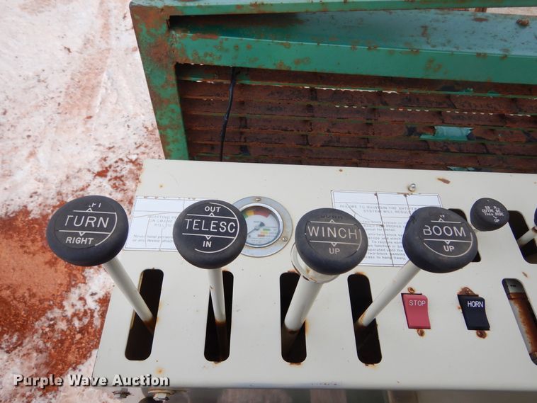 image for item KS9344 1981 International Transtar 4300  crane truck