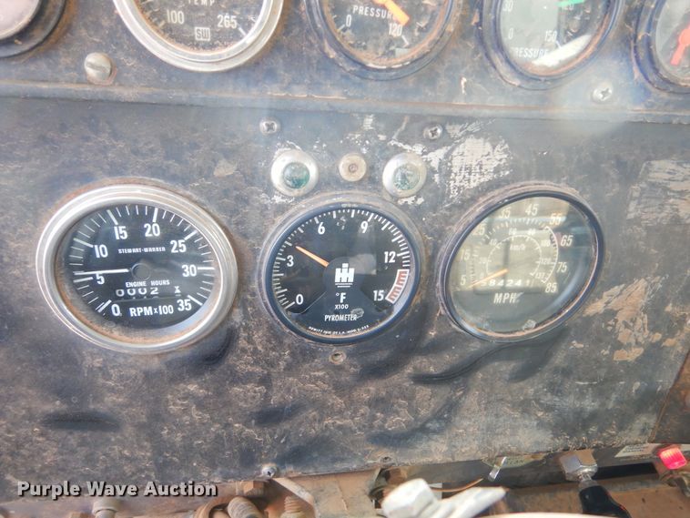 image for item KS9344 1981 International Transtar 4300  crane truck