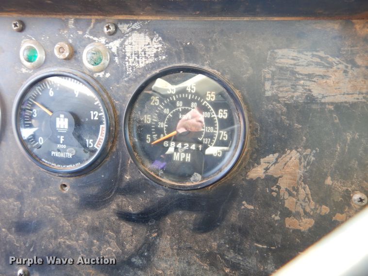 image for item KS9344 1981 International Transtar 4300  crane truck