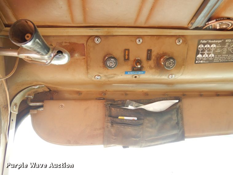 image for item KS9344 1981 International Transtar 4300  crane truck