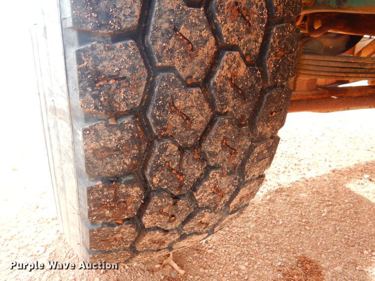 image for item KS9344 1981 International Transtar 4300  crane truck