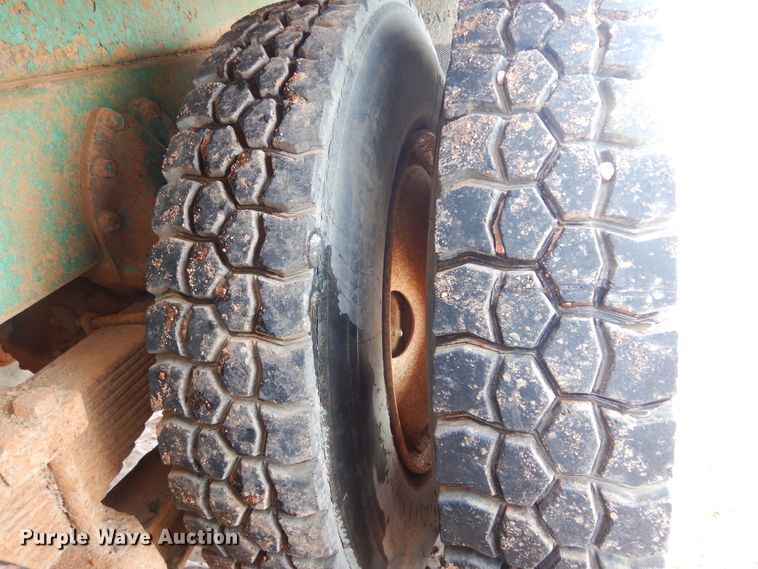 image for item KS9344 1981 International Transtar 4300  crane truck