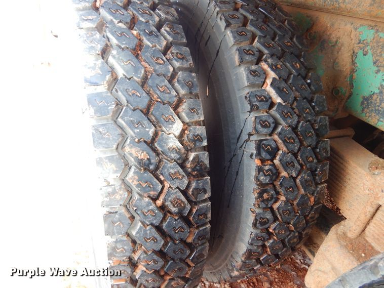 image for item KS9344 1981 International Transtar 4300  crane truck