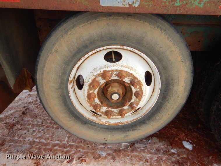 image for item KS9344 1981 International Transtar 4300  crane truck