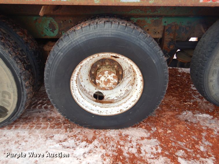 image for item KS9344 1981 International Transtar 4300  crane truck