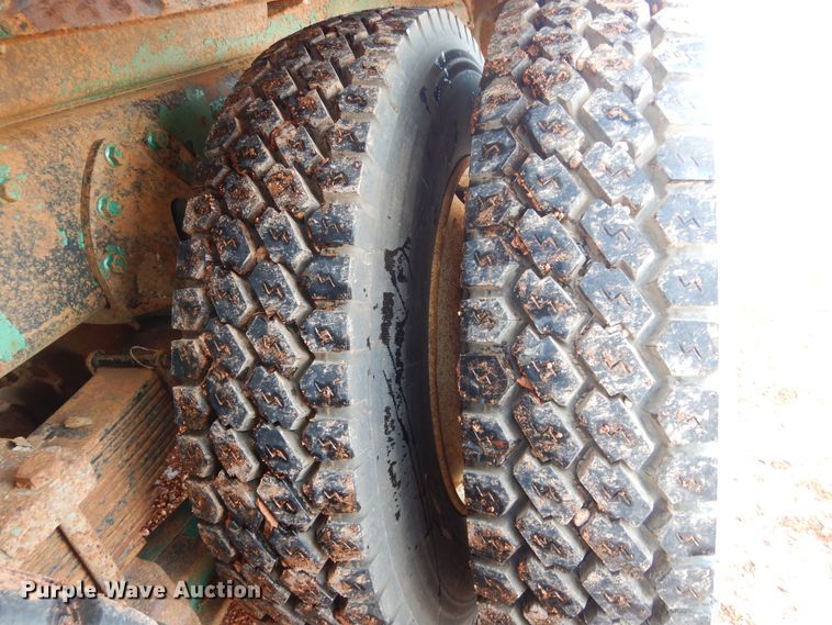 image for item KS9344 1981 International Transtar 4300  crane truck