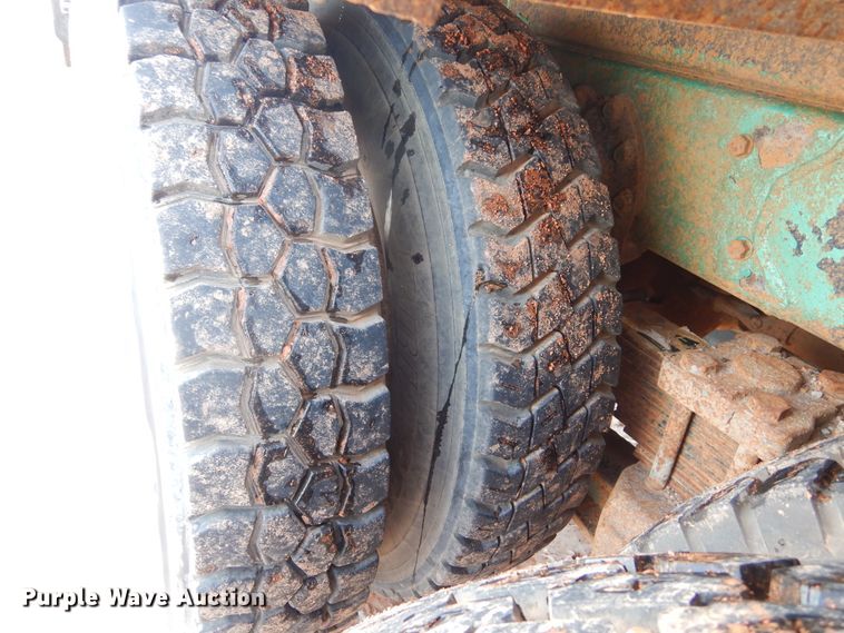 image for item KS9344 1981 International Transtar 4300  crane truck