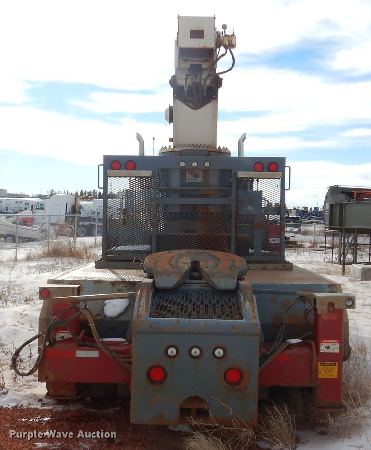 image for item KS9345 2007 Western Star 4900  crane truck