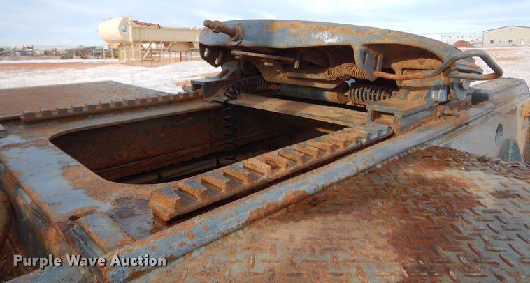 image for item KS9345 2007 Western Star 4900  crane truck