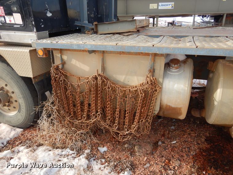 image for item KS9345 2007 Western Star 4900  crane truck