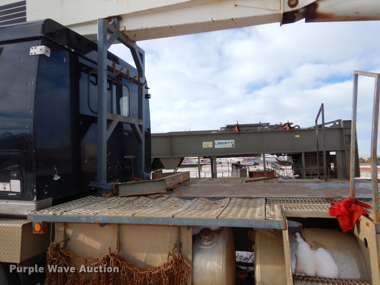 image for item KS9345 2007 Western Star 4900  crane truck