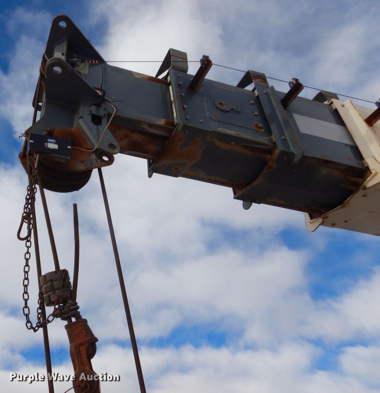 image for item KS9345 2007 Western Star 4900  crane truck