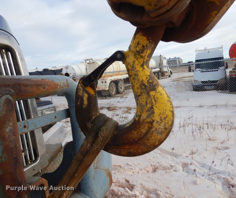 image for item KS9345 2007 Western Star 4900  crane truck