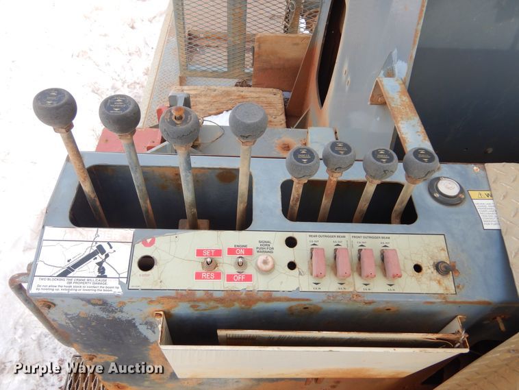 image for item KS9345 2007 Western Star 4900  crane truck