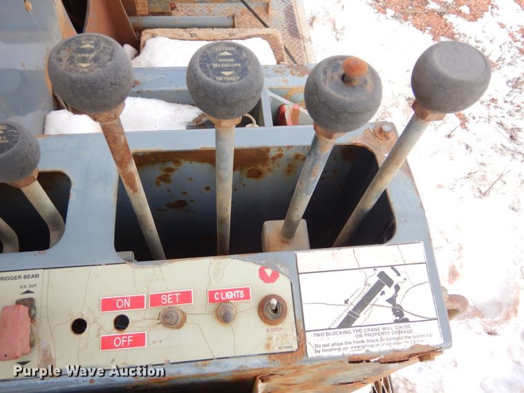 image for item KS9345 2007 Western Star 4900  crane truck