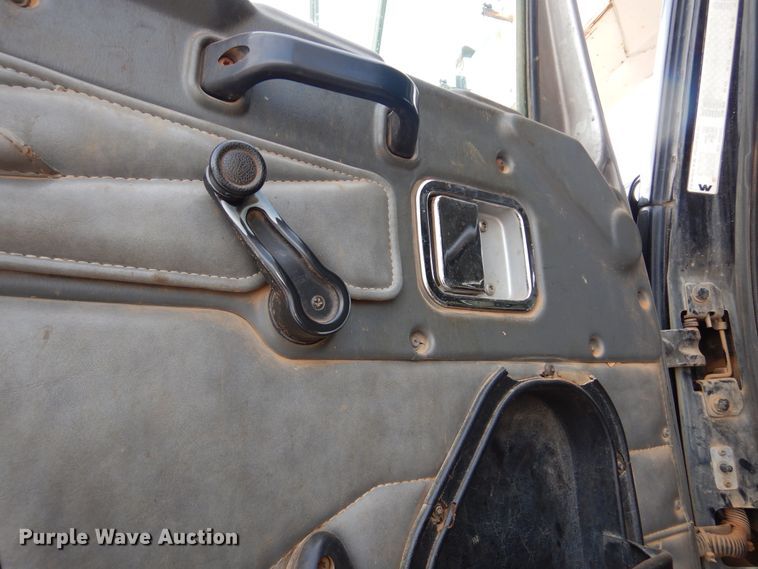 image for item KS9345 2007 Western Star 4900  crane truck