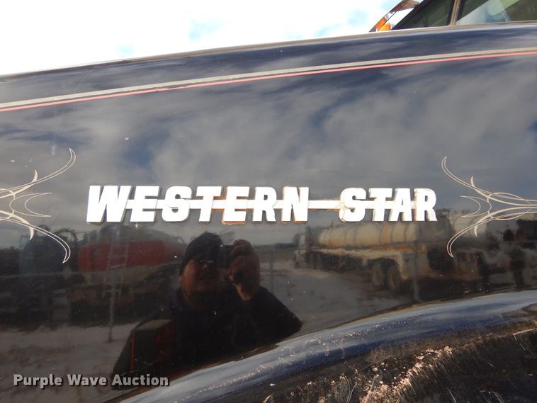 image for item KS9345 2007 Western Star 4900  crane truck