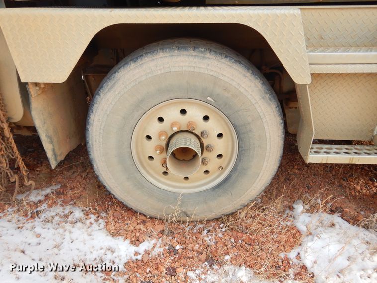 image for item KS9345 2007 Western Star 4900  crane truck