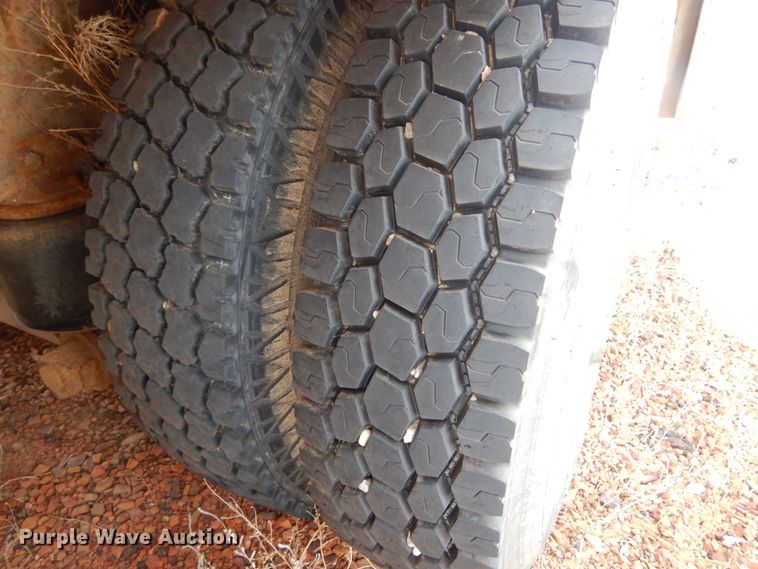 image for item KS9345 2007 Western Star 4900  crane truck